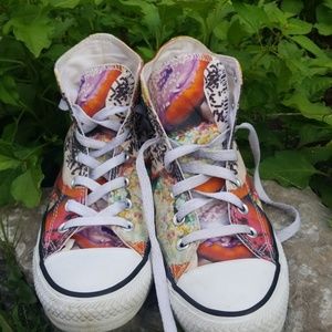 Allstar Converse Size 8 Women's size 6 Men's
